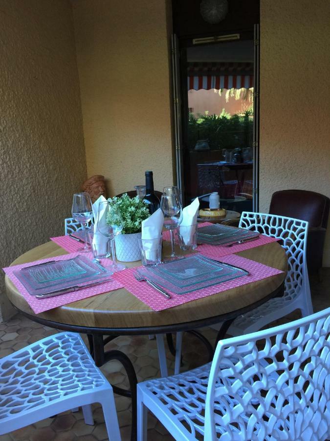 Apartament Les Orangers Saint-Raphaël Zewnętrze zdjęcie